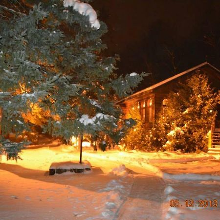 Auberge Alpine Inn Sainte-Adèle Zewnętrze zdjęcie