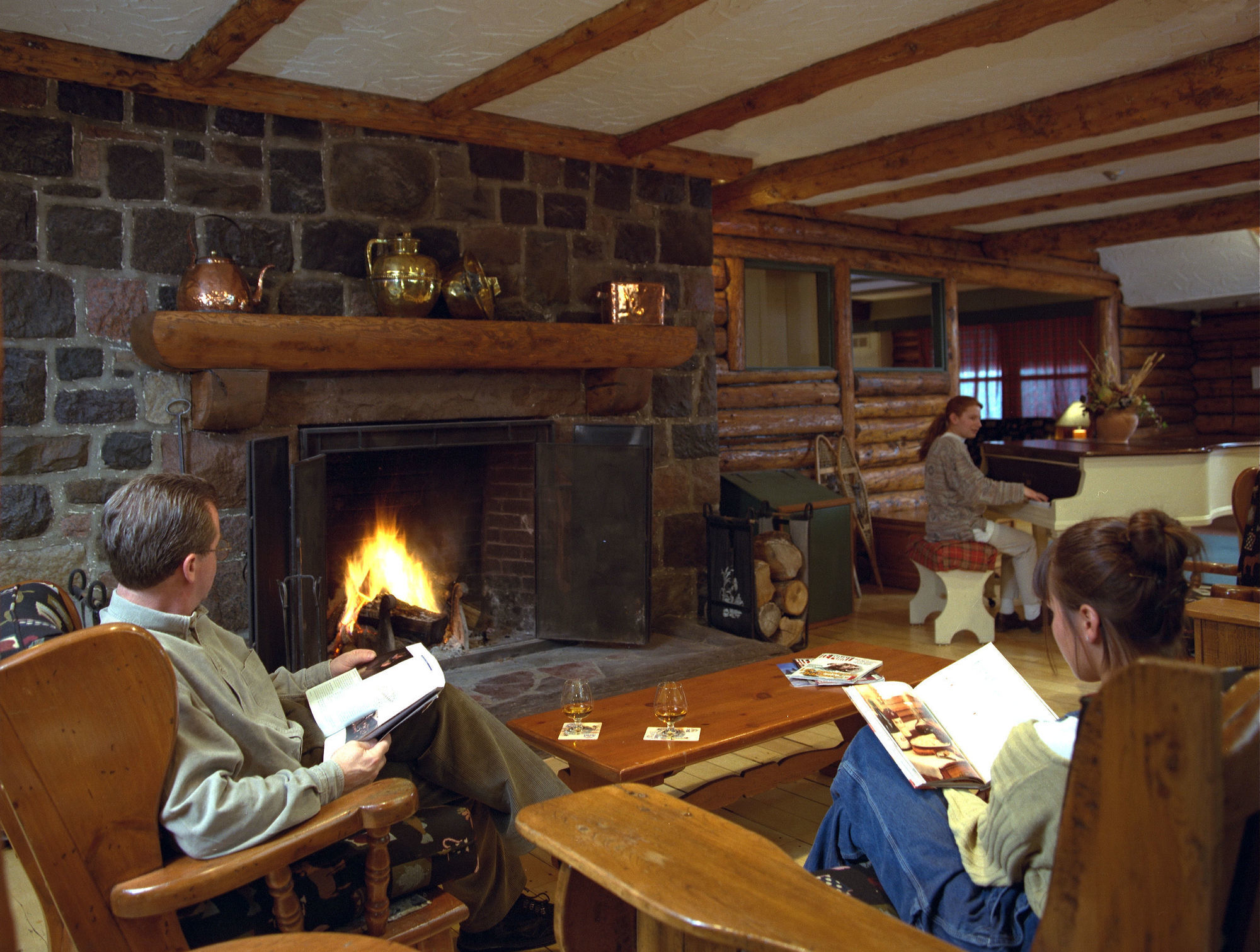 Auberge Alpine Inn Sainte-Adèle Zewnętrze zdjęcie