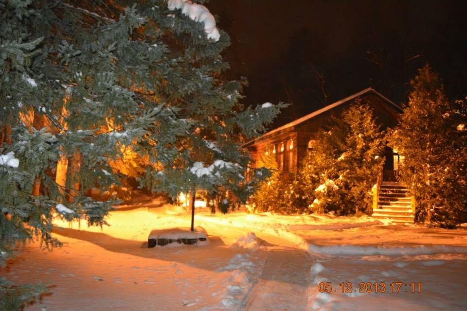 Auberge Alpine Inn Sainte-Adèle Zewnętrze zdjęcie